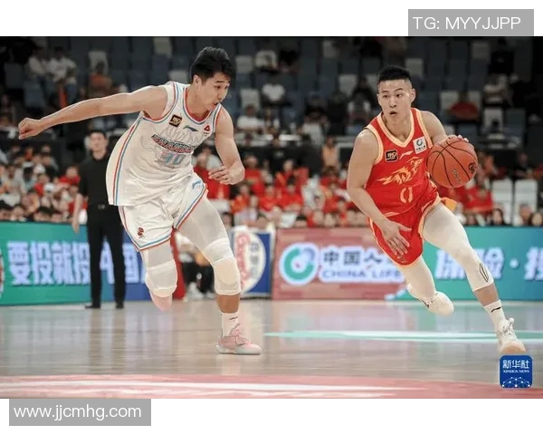 广厦与山东常规赛精彩对决分析及赛季前景展望