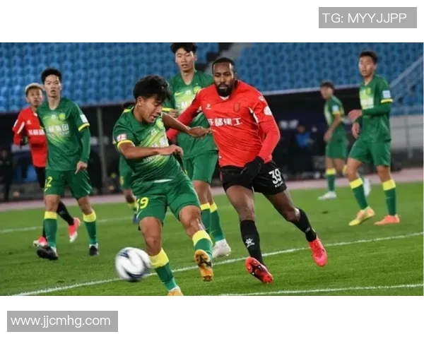 恒大与延边激战正酣刘健表现出色助球队争取胜利