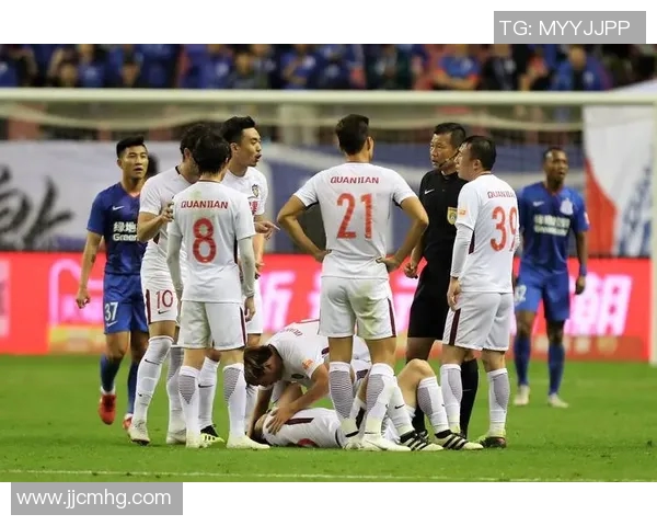 申花与权健激战全场精彩录像回顾及赛后分析