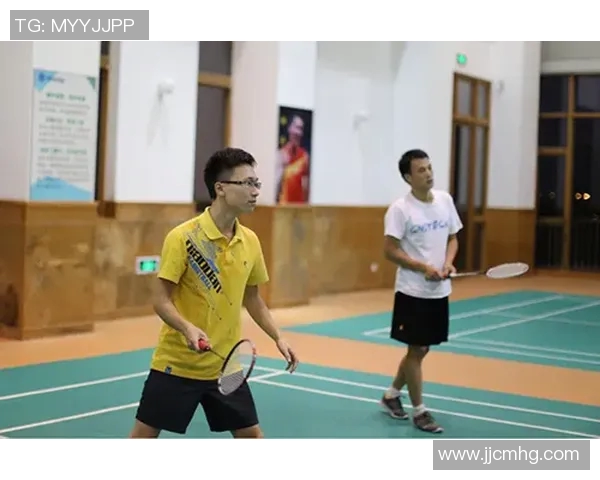 重庆羽毛球队迎来节奏变革引发热议全新训练模式助力竞技水平提升 重庆羽毛球队迎来节奏变革引发热议全新训练模式助力竞技水平提升