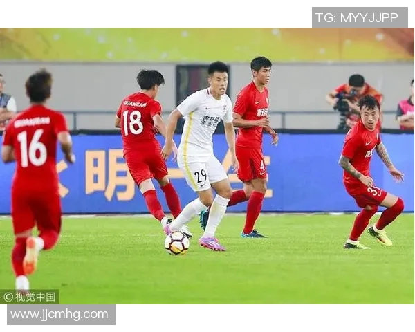 长春亚泰迎战天津权健期待精彩对决双方争夺宝贵积分全力以赴展现最佳状态 长春亚泰迎战天津权健期待精彩对决双方争夺宝贵积分全力以赴展现最佳状态