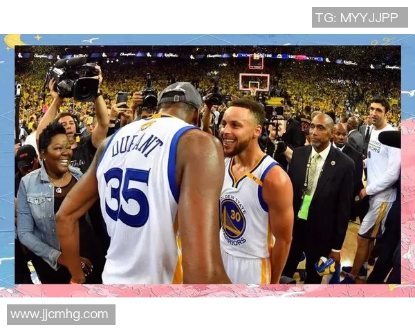 2015季后赛勇士与雷霆的激烈对决与历史性时刻回顾 2015季后赛勇士与雷霆的激烈对决与历史性时刻回顾