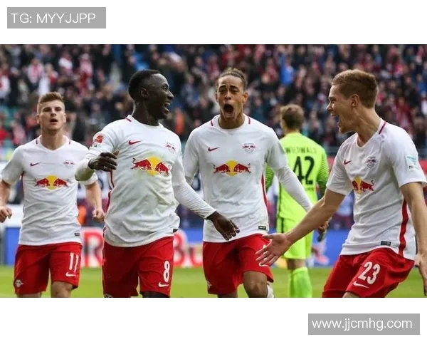 RB莱比锡与拜仁慕尼黑激战正酣谁能在德甲巅峰对决中笑到最后